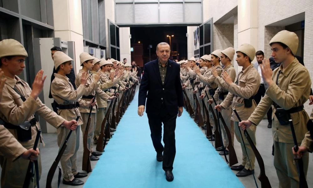 Η Τουρκία “επιτίθεται” στα Βαλκάνια - Κίνδυνοι για την Ελλάδα από τα Βόρεια σύνορα μας